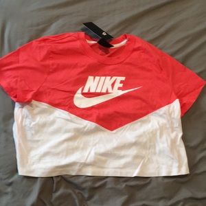 Nike crop top tee t-shirt